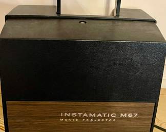 VINTAGE KODAK INSTAMATIC M67 MOVIE PROJECTOR