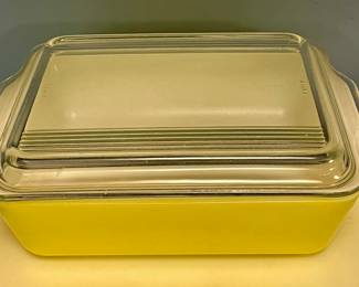 VINTAGE REFRIGERATOR DISH