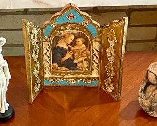 VINTAGE MADONNA ART/DECOR