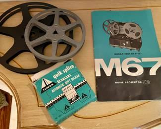 VINTAGE KODAK INSTAMATIC M67 MOVIE PROJECTOR