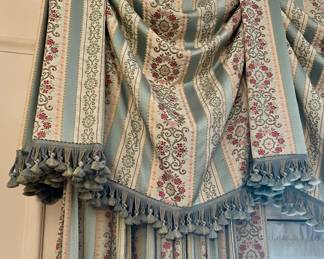 CUSTOM DRAPERIES/VALANCE