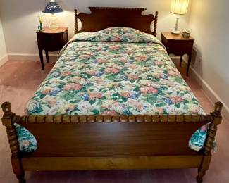 ANTIQUE FULL SIZE BED