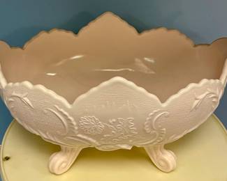 ANTIQUE PINK MILK GLASS CENTERPIECE BOWL
