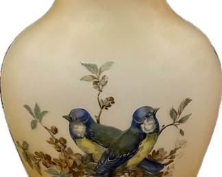 VINTAGE NORLEANS VASE