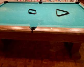 VINTAGE BRUNSWICK WINDSOR VIP BILLIARD TABLE - MODEL "GK", SERIAL NO. 7275