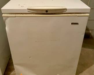 KENMORE CHEST FREEZER