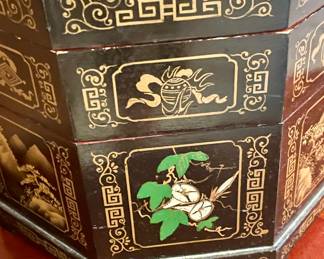 VINTAGE ASIAN LACQUERED SEWING BOX