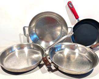 4 Large Frying Pans By Allclad, Utopia & More
Lot #: 89