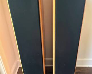 Set Vienna Acoustics Beethoven Floorstanders Speakers
Lot #: 37