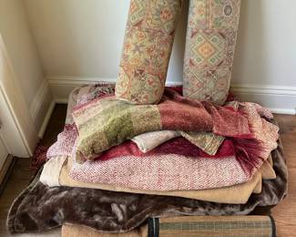 12 Blankets, Throws & Pillows
Lot #: 138