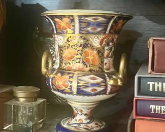 Very fine old 18th and 19th C Imari 