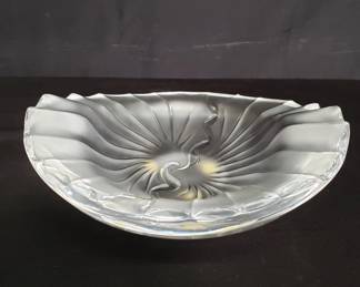 Lot # : 109 - Vintage signed Lalique (France) frosted and clear
