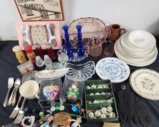 Lot # : 325 - Miscellaneous vintage items, pink glass, Cobalt,
