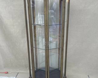 Lot # : 341z - Vintage 1960's Hollywood Regency display cabinet
