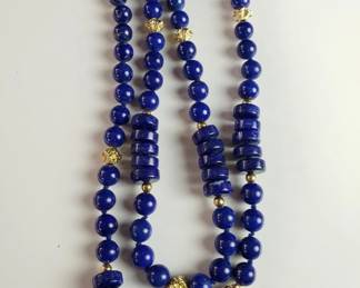 Lot # : 6 - Lapis & gold-filled necklace
