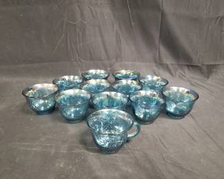 Lot # : 355 - Group of carnival glass tea cups
