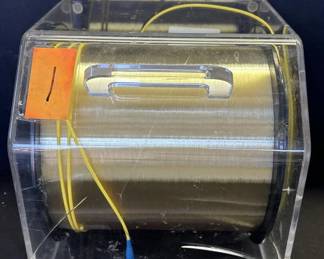 Lot # : 440z - Fiber Lab 1600 optic cable in box
