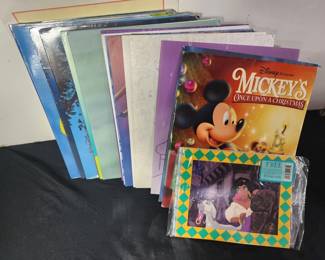 Lot # : 447 - 21 vintage Disney lithographs, various titles,
