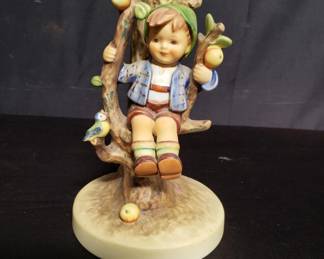 Lot # : 108 - Vintage Goebel Hummel porcelain candle holder
