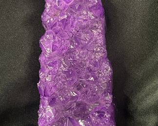 Lot # : 307v - Amethyst quartz specimen
