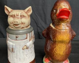 Lot # : 362 - Pair of animal beer steins weight: 4.6 lbs box
