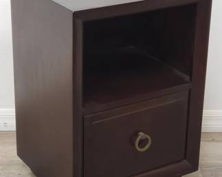 Lot # : 171 - TH Robsjohn-Gibbings for Widdicomb nightstand
