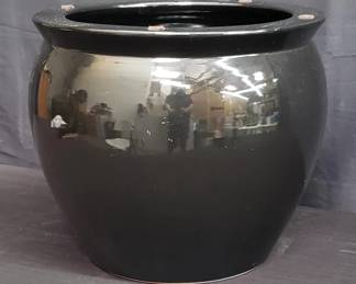 Lot # : 491 - Ebony glazed ceramic planter
