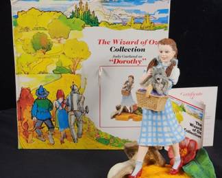 Lot # : 312 - Vintage Wizard of Oz Dorothy sculpture in box
