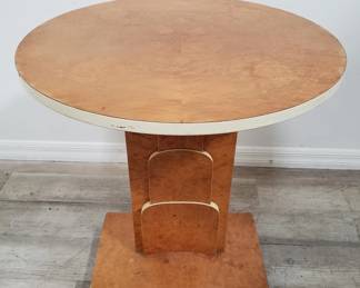 Lot # : 26 - Art Deco-style burl wood tilt-top side table
