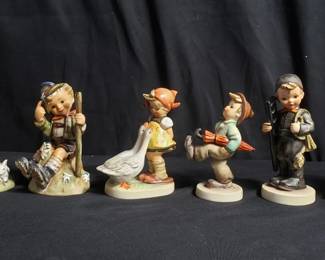 Lot # : 450 - Group of six Hummel Goebel figurines
