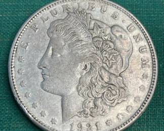 Lot # : 300z - 1921-D Morgan silver dollar

