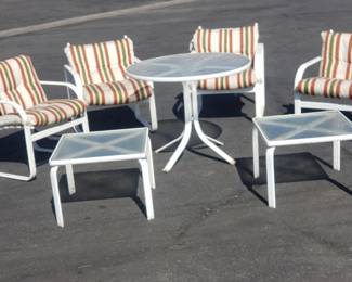 Lot # : 512 - Brown Jordan aluminum patio set - 4 chairs, main
