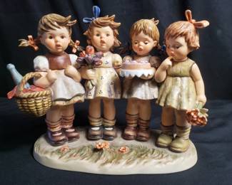 Lot # : 474 - Hummel Goebel figurine "We Wish You The Best"

