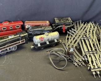 Lot # : 334z - Vintage Stream Line Electrical Train Set
