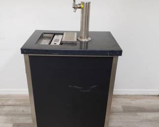 Lot # : 55 - Commercial mobile cocktail mobile cart w/ built
