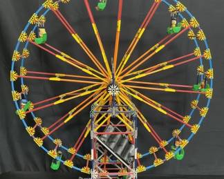 Lot # : 308 - K’Nex Ferris wheel Note: from LCW movie props
