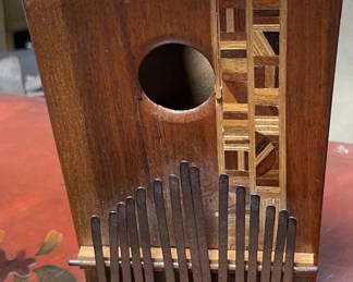 Lot # : 448v - Vintage inlayed kalimba
