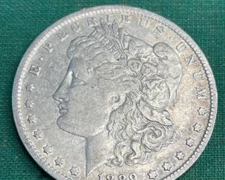 Lot # : 311z - 1889-O Morgan silver dollar
