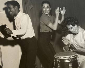 Lot # : 770m - Vintage gelatin photograph of Sammy Davis Jr.
