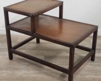 Lot # : 87 - Vintage teak & cherry end table
