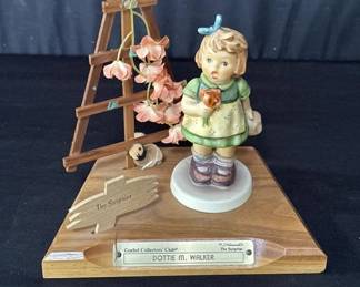 Lot # : 97 - 1981 "The Surprise" Goebel exclusive special
