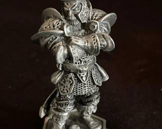 Lot # : 325v - Fantasy of the Crystal king figure
