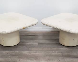 Lot # : 535 - Pair of vintage coffee tables
