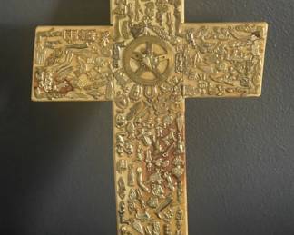 Lot # : 412v - Wood artistic cross
