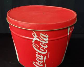 Lot # : 36 - Coca-Cola popcorn tin by Bertels Can Co.
