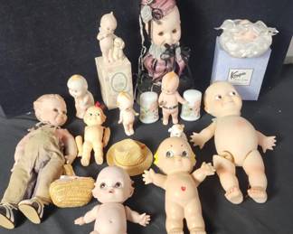 Lot # : 480 - Vintage Kewpie dolls collection, various ages
