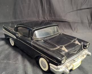 Lot # : 415 - Vintage Chevy car model
