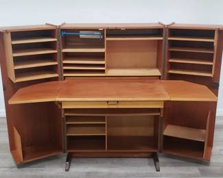 Lot # : 79 - Mummenthaler and Meier magic box desk
