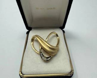  14K Gold & Diamond Swirled Heart Pendant (Approx. 11.69 grams)	