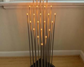 25 Bulb Minimalist Floor Lamp	